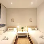 Апартаменты Unique Location - 130m2 & Garden Close To Museums *