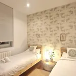 Unique Location - 130m2 & Garden Close To Museums