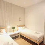 Unique Location - 130m2 & Garden Close To Museums *