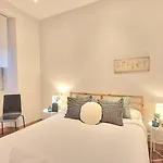 Unique Location - 130m2 & Garden Close To Museums Lägenhet Bilbao