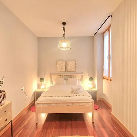 Unique Location - 130m2 & Garden Close To Museums *