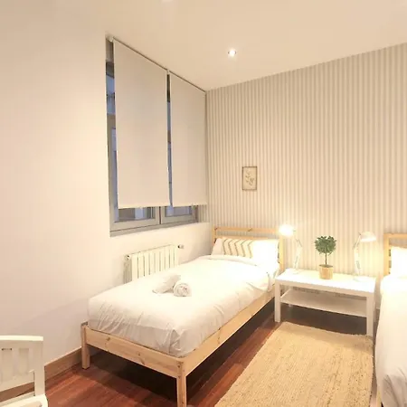 Апартаменти Unique Location - 130m2 & Garden Close To Museums *