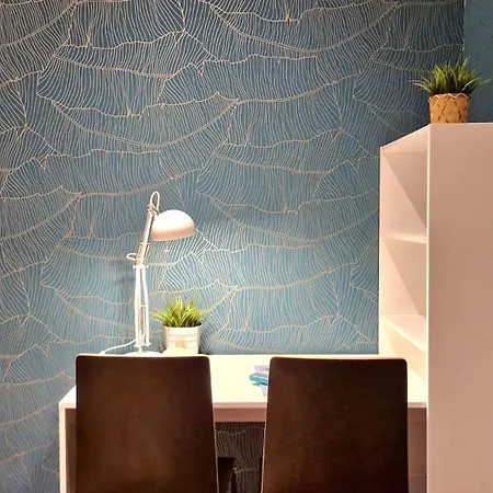 Апартаменты Unique Location - 130m2 & Garden Close To Museums *