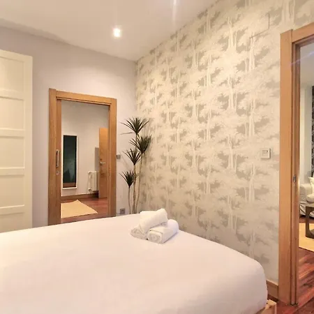 Unique Location - 130m2 & Garden Close To Museums *