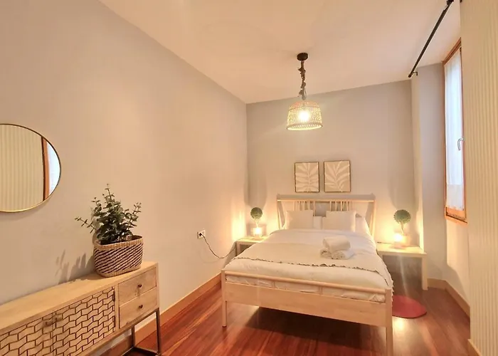 アパート Unique Location - 130m2 & Garden Close To Museums ビルバオ