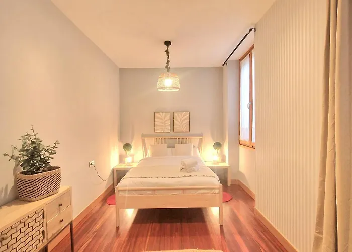 Unique Location - 130m2 & Garden Close To Museums *