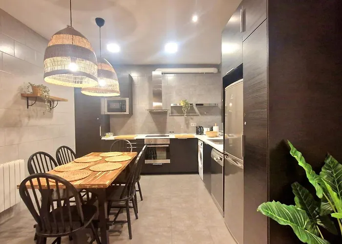 アパート Unique Location - 130m2 & Garden Close To Museums ビルバオ