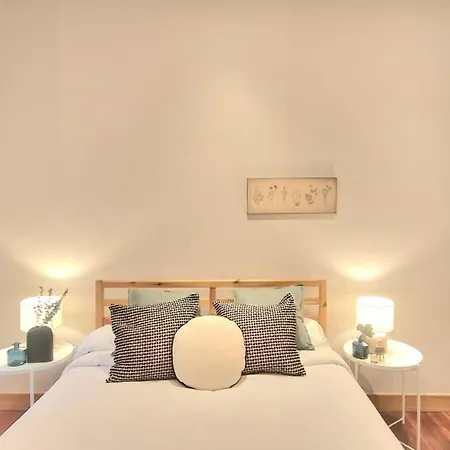 Unique Location - 130m2 & Garden Close To Museums Lejlighed Bilbao