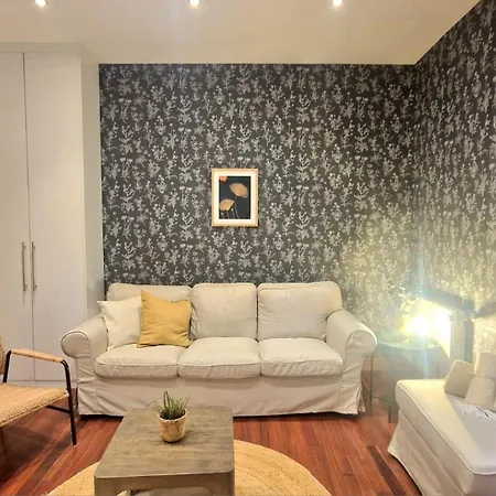 Unique Location - 130m2 & Garden Close To Museums Appartamento