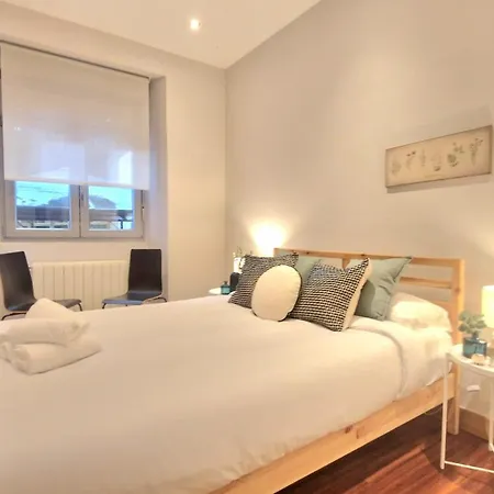 Unique Location - 130m2 & Garden Close To Museums דירה