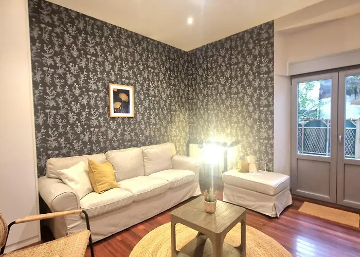 Unique Location - 130m2 & Garden Close To Museums *