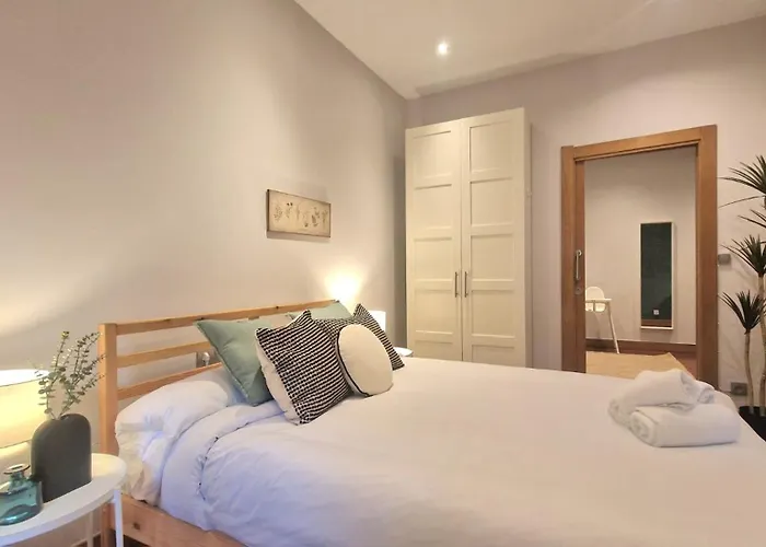 Unique Location - 130m2 & Garden Close To Museums Bilbao